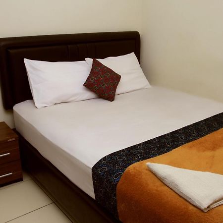 Bantal Guling Trans Otel Bandung Dış mekan fotoğraf